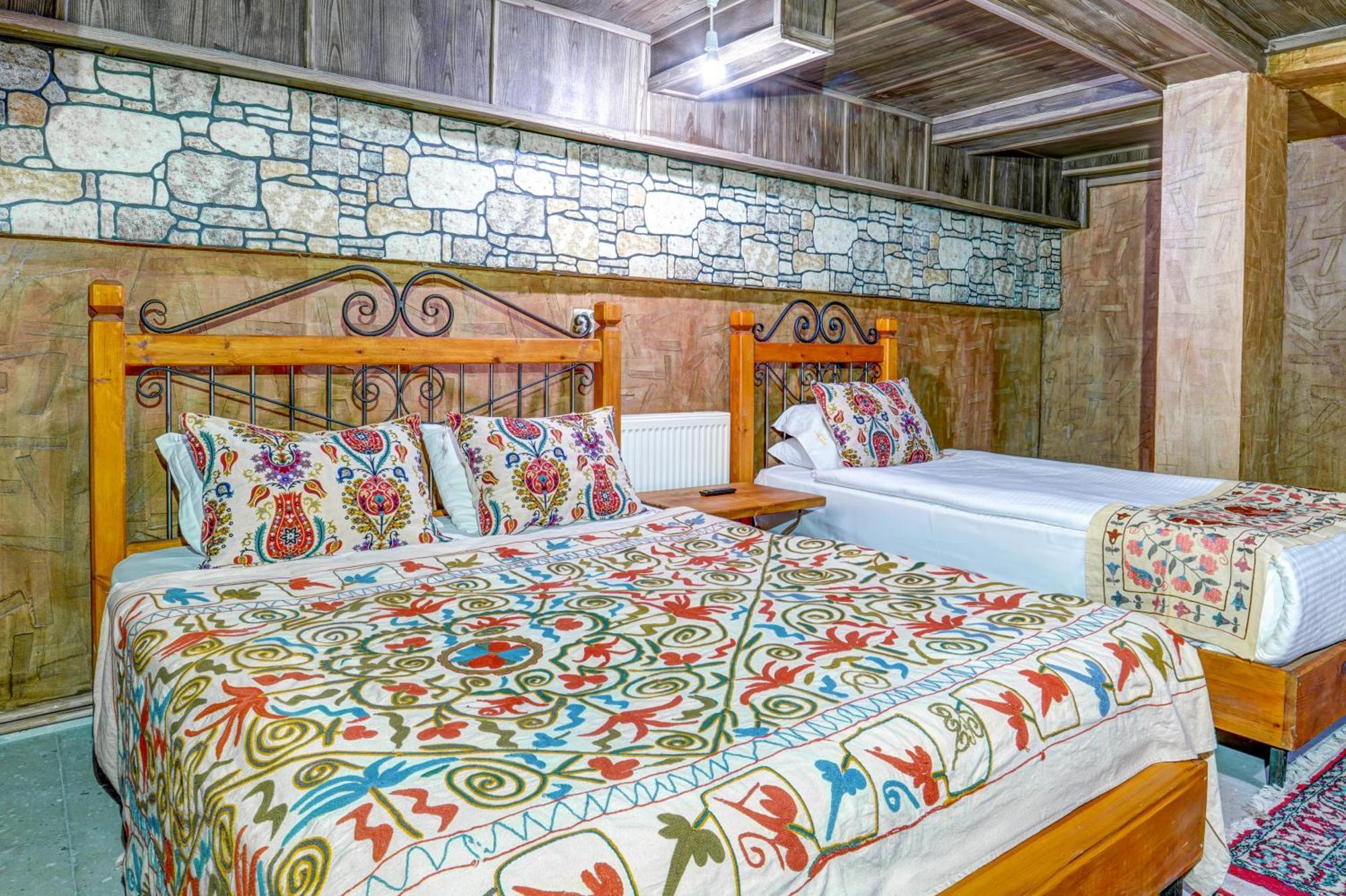 Bed and Breakfast Atax Cave House Аванос Экстерьер фото