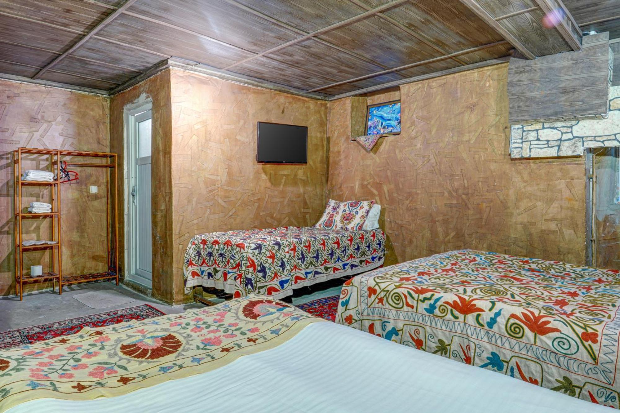Bed and Breakfast Atax Cave House Аванос Экстерьер фото